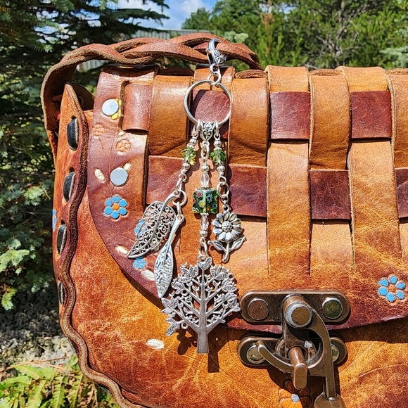 Green Crystal Beaded Tree of Life Bag Clip Purse Leaf Keychain Daisy Pursecharm - Picture 3 of 16